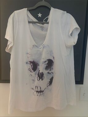 torrid White V-Neck Tee with Faded Skull Graphic